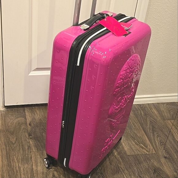 Betsey Johnson Sugar Skull Hard Side Spinner 26" Luggage- Fuschia - Picture 8 of 13